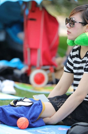 No1306 美少妇挡不住的女人风情，真的还可以看到她的光洁足底？ 第1套