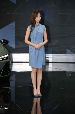 清纯甜美蓝裙蓝高跟礼仪小姐姐