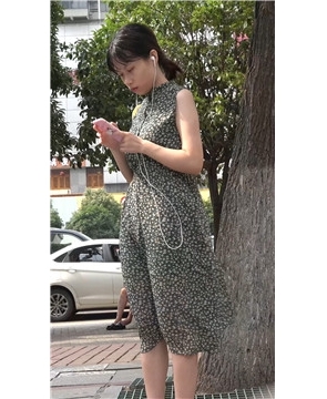 鲜嫩多汁的美足，妹纸更是清新可人