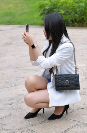 9318-6+55/美腿肉丝美女 4P