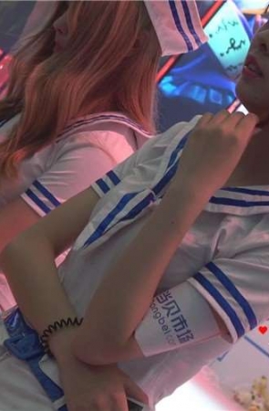 超级可爱小清新颜值爆表的清纯制服美少女。