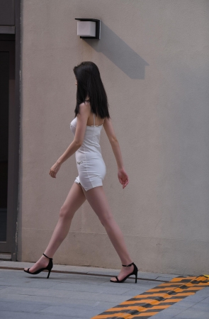 白色吊带包臀裙丝袜 21-03-12