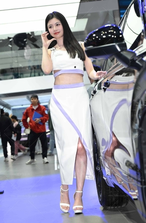 251122-45-54√美足车模