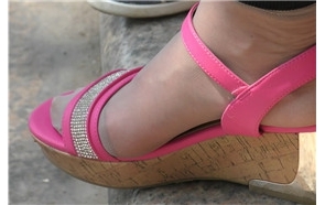 4K 超极品的肉丝坡高跟美足 [724 MB]