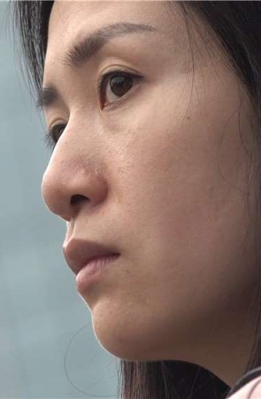 4K – 等公交车的街拍美足坡高跟文静成熟美女 [2.99 GB/avi]