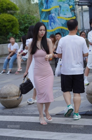 圆润的令人神魂颠倒