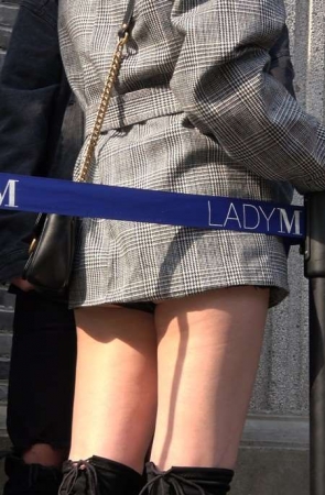 4k-笑容甜美小姐姐的小短裤真短 [2.26 GB]