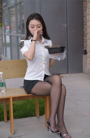 一始街拍作品 – 北蒙岛的雨季