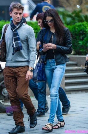 李欢原创——–牛仔，丰腴（13P）