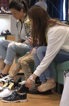 清纯紧身牛仔MM试鞋