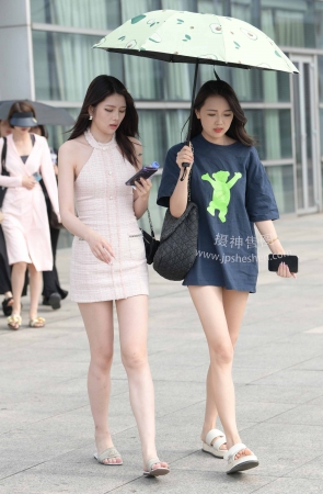 23613-7=75/我想抱着这双腿帅觉～美腿爱穿拖鞋 17P