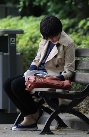 No334 短发MM的短肉丝全露出歇脚