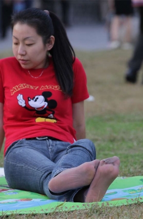 No928 年前收尾，牛仔裤下的超薄短肉丝