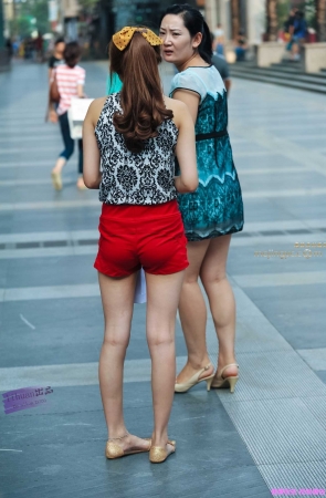 李欢原创——–短裤，紧翘（12P）