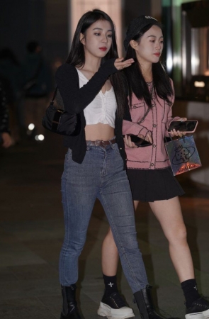 短靴牛仔经典搭配 [37P-593MB] 