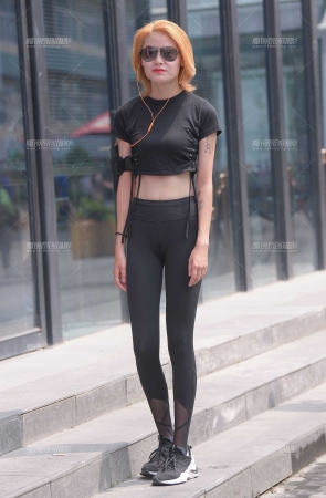 黑色紧身运动系