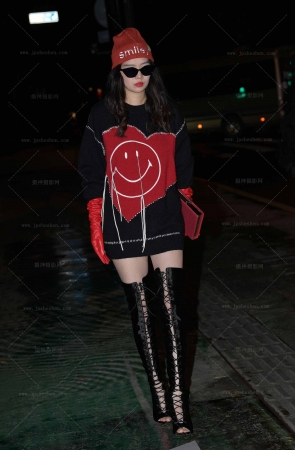 独特风格冷艳女孩240506-16-103 15P