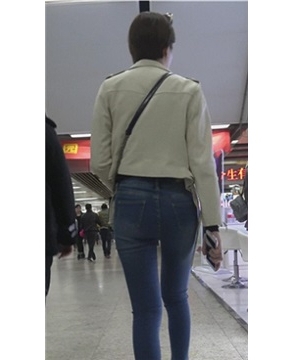 4k-逛商场偶遇紧身蓝牛短发美女姐姐 [1.23 GB]