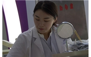 4k-干净裸足平底鞋漂亮气质小姐姐