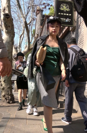 性感丝袜美腿绿色高跟女模特