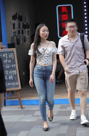 8817-6+28/紧牛小姐姐 2P