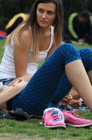 No227 T台模特级别的洋妞展示典型骨感西足