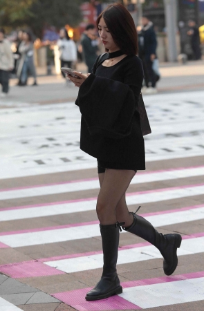 黑丝街拍少妇-13P