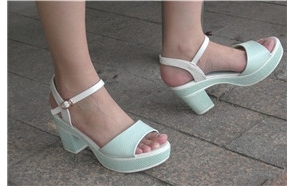 4k-干净诱人的素脚丫