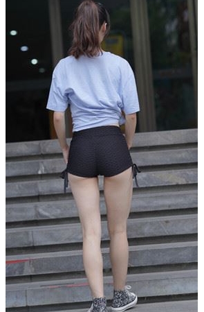 （套图）攀岩的热裤美女 (711P)