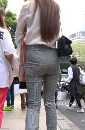 4K – 性感女神气质街拍长腿高跟美女 [2.30 GB/MP4]