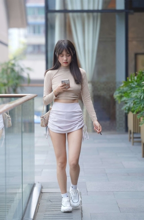 凯恩街拍摄影作品 可爱热裤小妹