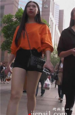 街拍超短黑色热裤美腿甜美小清新美女 [2.93 GB]