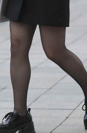 街拍黑丝熟妇-13P