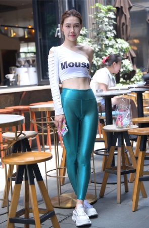 不吃鸡蛋街拍作品 夏色清幽