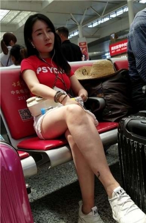 4k-运动鞋大长腿丰满女神姐姐