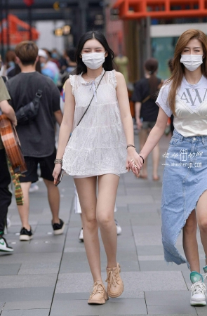 20617-10+35/热裤大白腿 5P