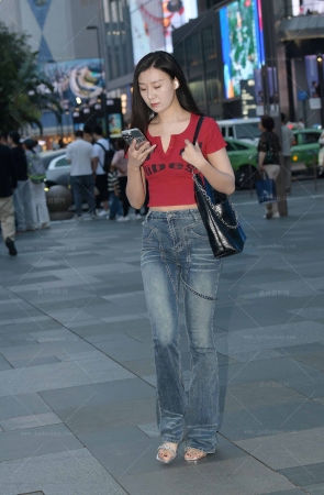 气质漂亮女孩 240720-1-47 15P