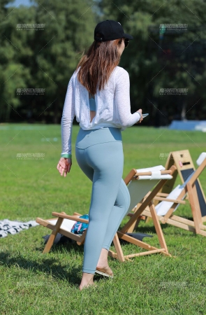 第1612篇时尚高挑美女