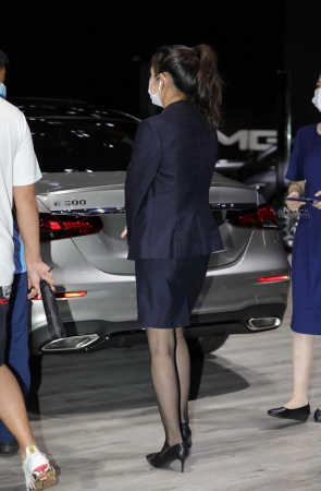 奔驰销shou黑 丝高 跟美tui