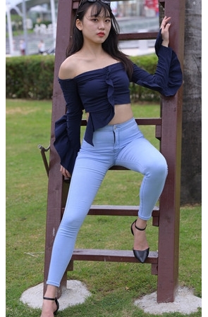 （视频）蓝牛紧身美女~牛年大牛！[7.96G/MP4]