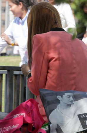 No548 小鸟依人型MM让人激起一探究意的欲望