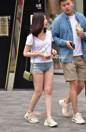 又到了该穿热裤的时候了