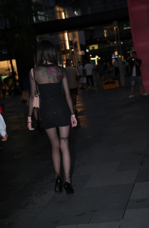 21822-2+235/她的腿好美，这是事实~