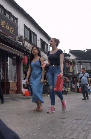 令人难以把持的紧身牛仔