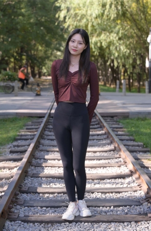 不吃鸡蛋街拍作品 优雅的旋律