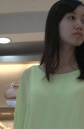 白嫩玉足温柔美女美爆了