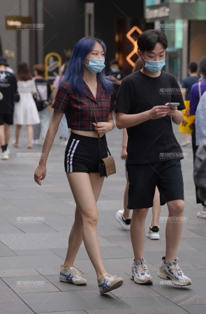 露腰热裤YY女友