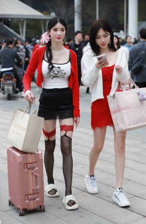 会展偶遇小狐狸下班 10P