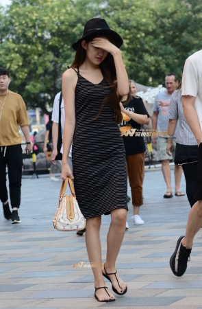 神摄手赛12  美女有点小害羞