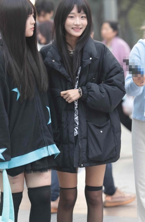 街拍黑丝妹子-13P